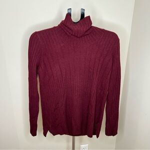 NWT Theory cashmere Madalinda turtleneck sweater, burgundy, size medium